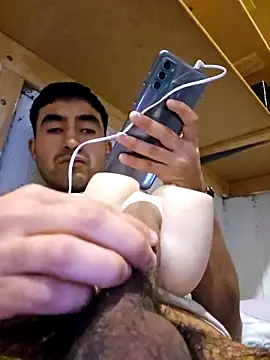 Snapshot of Axeltu77 chatting on 03.09.26 Axeltu77 online show from 03.09.26