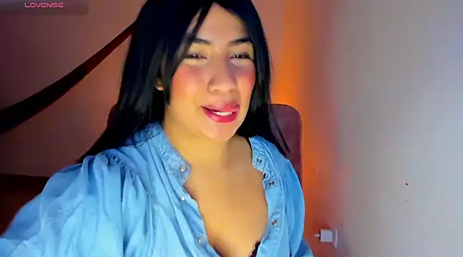 Snapshot of Alice_sunce chatting on 01.12.25 Alice sunce online show from 01.12.25