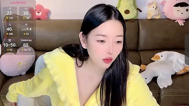 Yilin1999 online show from 02.07.25