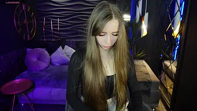 OliviaGentle online show from 02.21.25