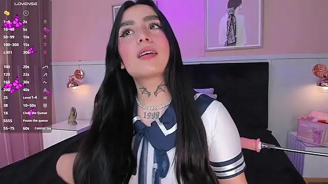 Snapshot of elodie_walker chatting on 12.05.25 elodie walker online show from 12.05.25