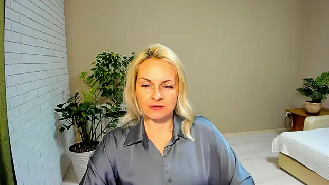 Alicee Gracee online show from 02.01.25