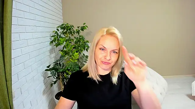 Alicee Gracee online show from 02.08.25