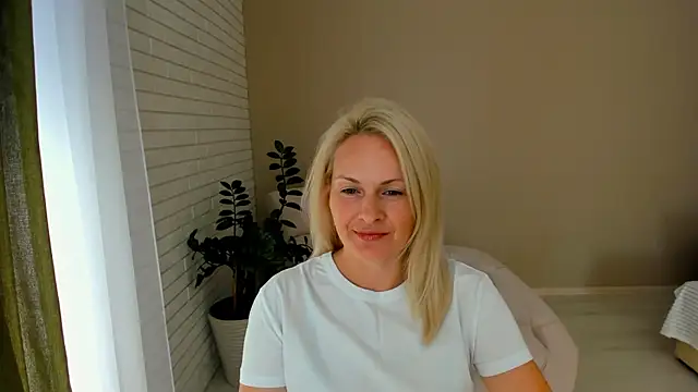 Alicee Gracee online show from 09.11.25