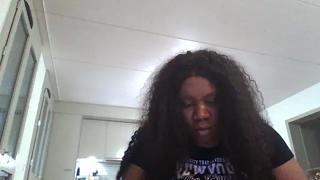 bonbonaumiel online show from 12.10.24