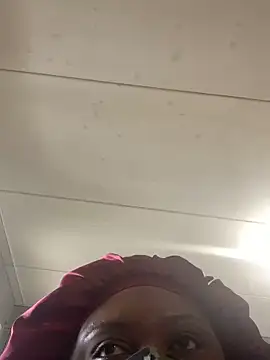 bonbonaumiel online show from 01.02.25