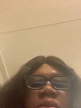 bonbonaumiel online show from 01.05.25