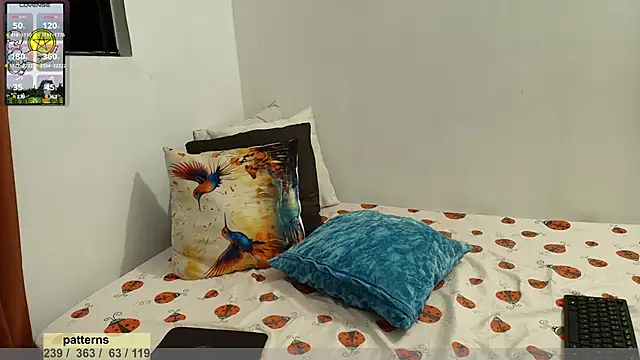 Snapshot of _sex_in_paradise_ chatting on 01.25.25 sex in paradise online show from 01.25.25