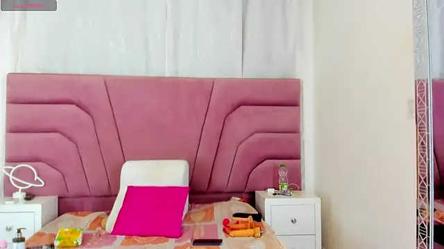 Snapshot of Brianrosex chatting on 11.11.25 Brianrosex online show from 11.11.25