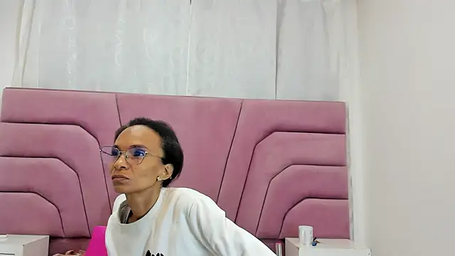 Snapshot of Brianrosex chatting on 12.01.25 Brianrosex online show from 12.01.25