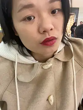 Snapshot of Bella0815 chatting on 02.19.25 Bella0815 online show from 02.19.25