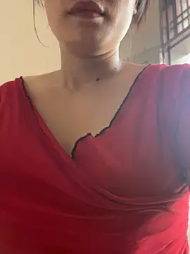 Snapshot of Bella0815 chatting on 10.18.25 Bella0815 online show from 10.18.25