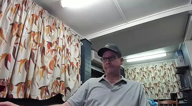 tilobinder online show from 03.03.25