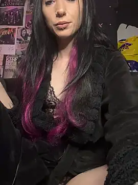 MissMidnightUK online show from 03.28.26