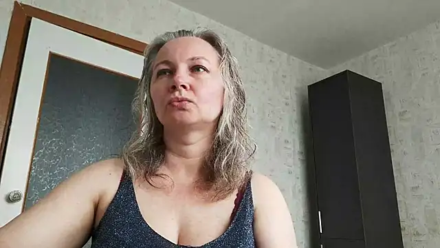 EdithManning online show from 06.12.26