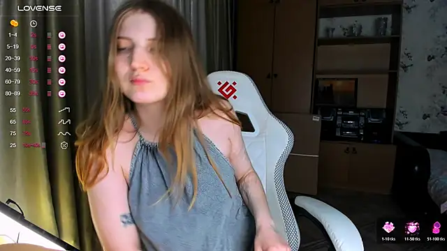 Snapshot of princessaalicc chatting on 02.18.26 princessaalicc online show from 02.18.26