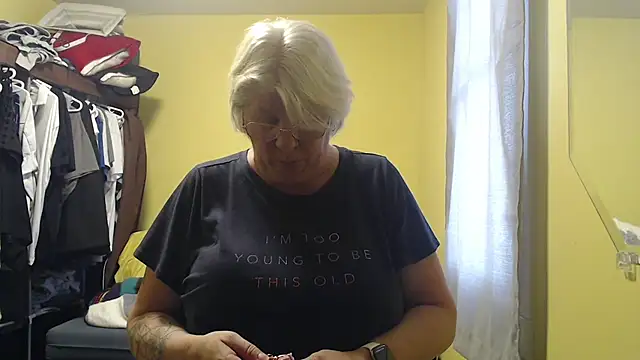 Snapshot of canadiancougar1965 chatting on 02.18.26 canadiancougar1965 online show from 02.18.26