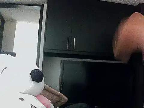 aixs93 online show from 11.03.25