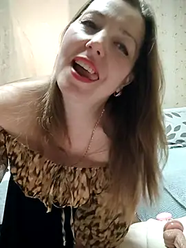 Snapshot of VselenaSun402 chatting on 04.16.26 VselenaSun402 online show from 04.16.26