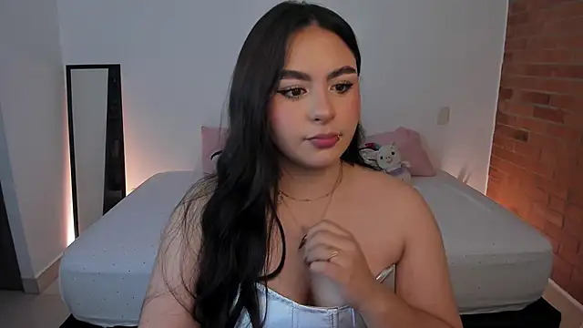 charlotte blass online show from 01.02.25