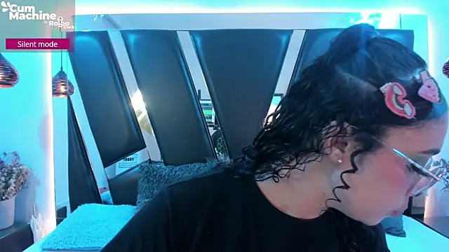 antonelllepiercee online show from 09.11.25