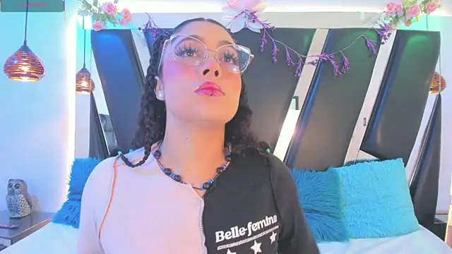 antonelllepiercee online show from 07.10.26