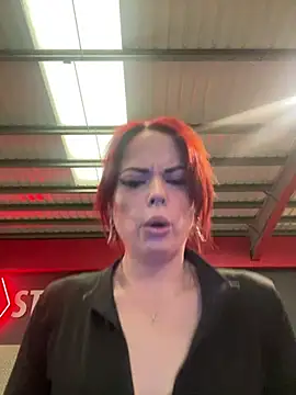 Snapshot of livelovelanaUk chatting on 12.10.24 livelovelanaUk online show from 12.10.24