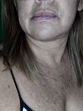 Kasandra Ho online show from 09.22.25