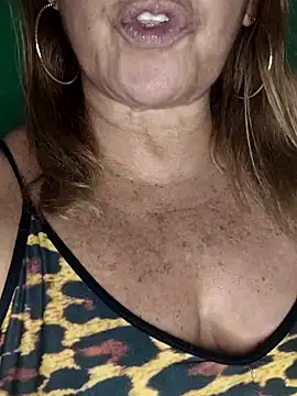 Kasandra Ho online show from 11.10.25