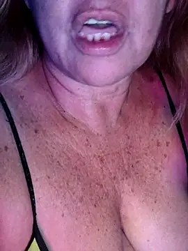 Kasandra Ho online show from 11.28.25