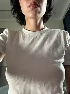 Snapshot of kikidoll chatting on 08.05.26 kikidoll online show from 08.05.26