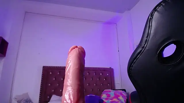 amelierouss online show from 02.06.25