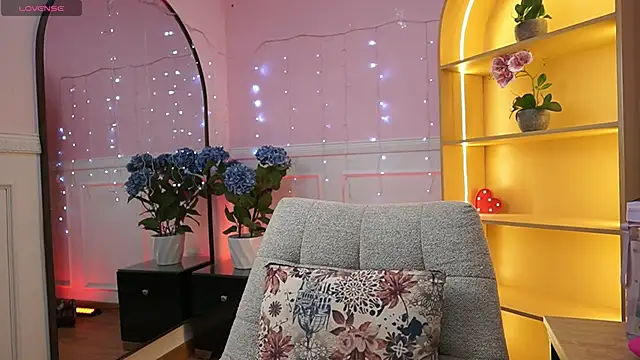 CattleyaScaly online show from 11.29.25