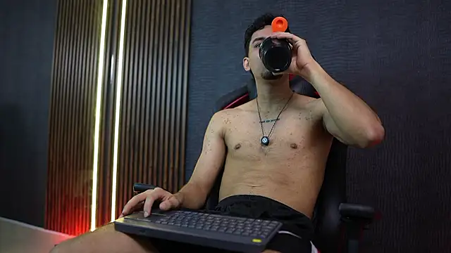 Snapshot of JakeMoxley chatting on 02.07.26 JakeMoxley online show from 02.07.26