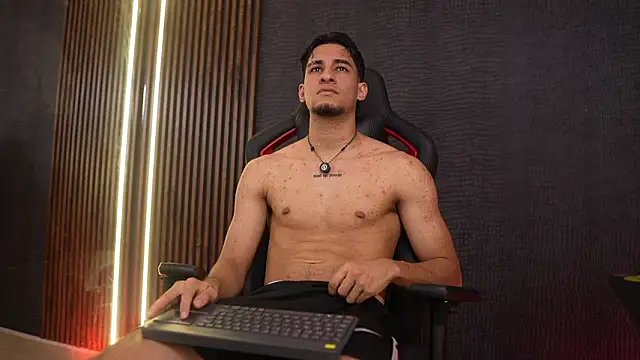 Snapshot of JakeMoxley chatting on 03.11.26 JakeMoxley online show from 03.11.26