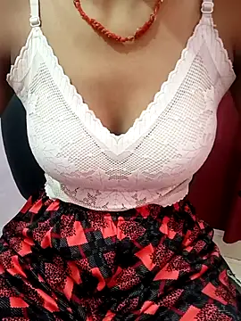 Snapshot of gulabo-Queen chatting on 09.24.25 gulabo-Queen online show from 09.24.25