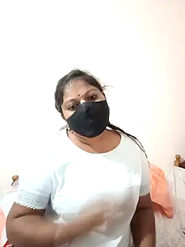 Snapshot of Ramya-Lovely chatting on 02.15.25 Ramya-Lovely online show from 02.15.25