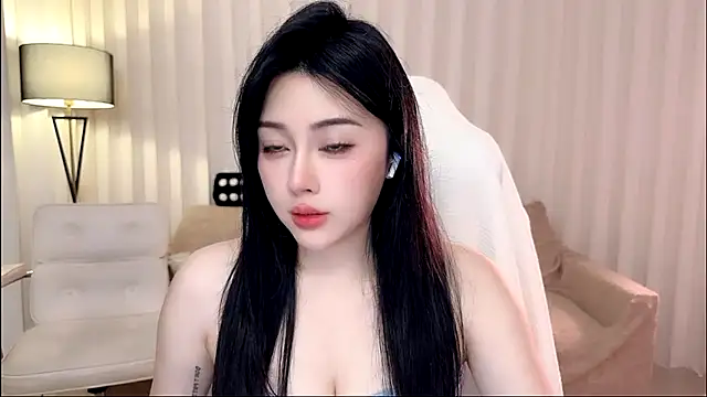 Snapshot of K-moumou chatting on 05.08.26 K-moumou online show from 05.08.26