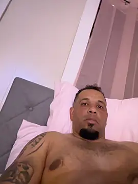 Snapshot of kelin17 chatting on 09.26.25 kelin17 online show from 09.26.25