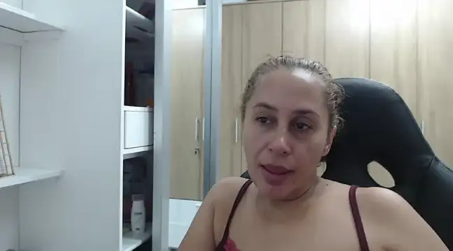 RoxanaLove9 online show from 01.01.25