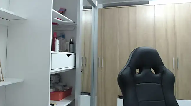 RoxanaLove9 online show from 01.02.25