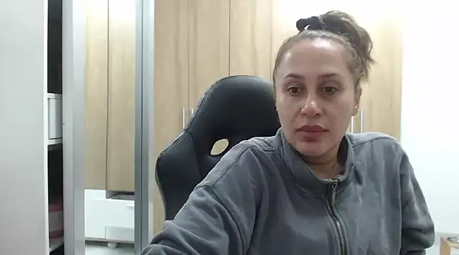 RoxanaLove9 online show from 02.09.25