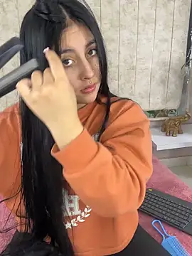 Snapshot of Annie9_ chatting on 03.14.25 Annie9 online show from 03.14.25