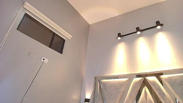 Snapshot of Annie9_ chatting on 09.11.25 Annie9 online show from 09.11.25