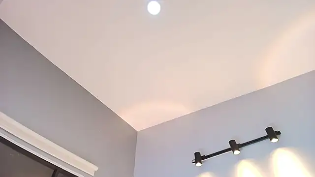 Snapshot of Annie9_ chatting on 09.13.25 Annie9 online show from 09.13.25