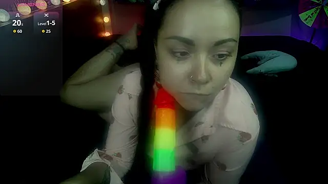 Snapshot of kellycakemeow chatting on 11.11.25 kellycakemeow online show from 11.11.25