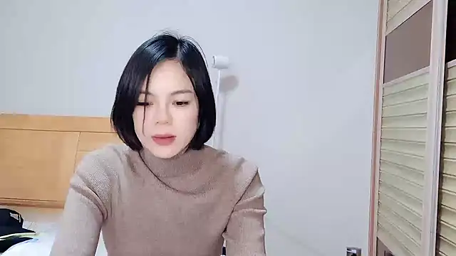 Snapshot of Linda-LL chatting on 01.12.25 Linda-LL online show from 01.12.25
