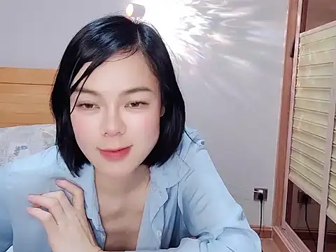 Snapshot of Linda-LL chatting on 01.31.25 Linda-LL online show from 01.31.25