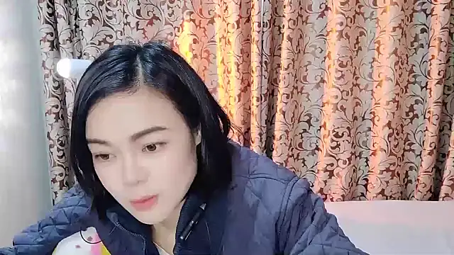 Snapshot of Linda-LL chatting on 02.17.25 Linda-LL online show from 02.17.25