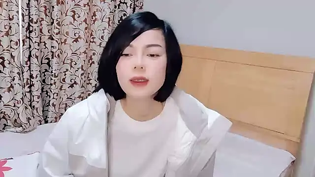 Snapshot of Linda-LL chatting on 02.23.25 Linda-LL online show from 02.23.25